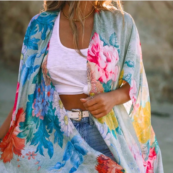 Vici Other - Cambra Floral Kimono